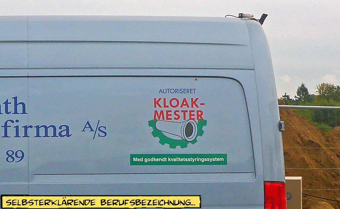 Lieferwagen mit Aufschrift KLOAKMESTER